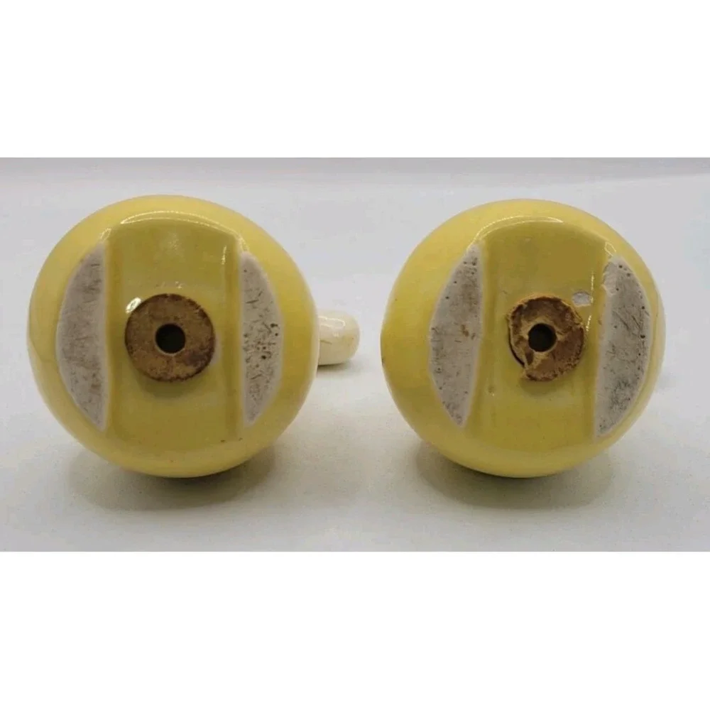 Vintage Gourd Shaped‎ Yellow Ceramic Salt And Peppr Shakers